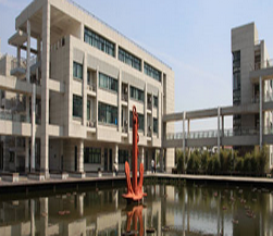 上海对外经贸大学校园环境（4）