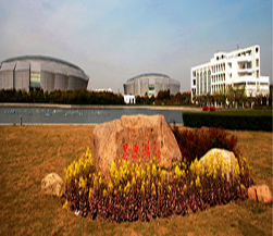 上海对外经贸大学校园环境（5）