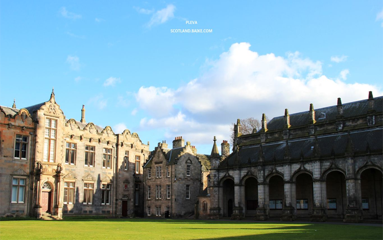 英国圣安德鲁斯大学